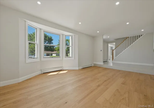 2nd image of 5 Bernice Ct, Brookhaven, NY 11727 | MLS# 1023030