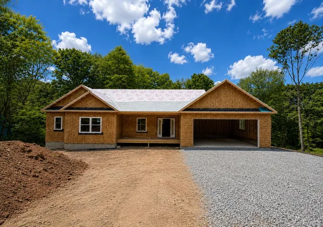 Homes for sale in Plattekill, NY | 217 Tuckers Corners Rd, Plattekill, NY 12528 | MLS# 1023035