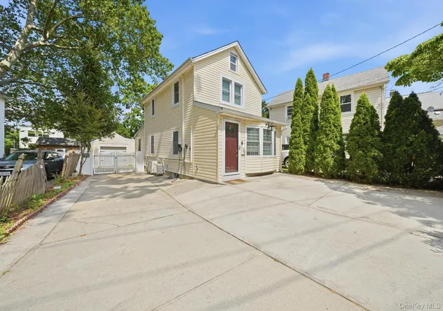 Photo 2 of Sale Pending at 89 Harbor Rd, Port Washington, NY 11050 | MLS# 1023038 | Listing updated on 2026-08-20