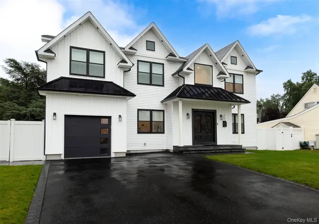2nd image of 23 Faith Ln, Hempstead, NY 11590 | MLS# 1023049