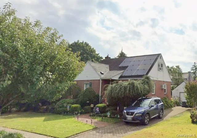 1st image of 852 Henry St, Hempstead, NY 11553 | MLS# 1023054