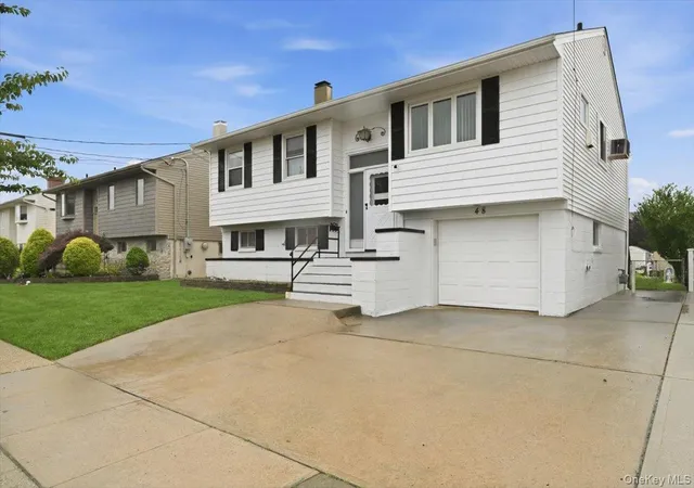 41st image of 48 E 1st St, Hempstead, NY 11520 | MLS# 1023066