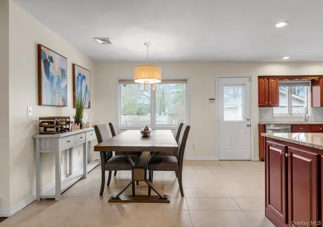 Photo 3 of Sale Pending at 17 Doxey Dr, Glen Cove, NY 11542 | MLS# 1023073 | Listing updated on 2026-08-14