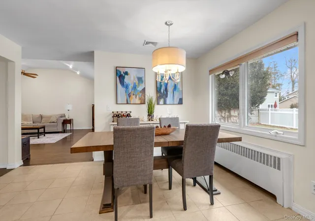 Photo 4 of Sale Pending at 17 Doxey Dr, Glen Cove, NY 11542 | MLS# 1023073 | Listing updated on 2026-08-14