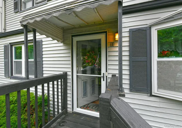 Photo 3 of Single family home for sale at 11 Bonnybill Dr, Brookhaven, NY 11720 | MLS# 1023083 | Listing updated on 2026-09-27