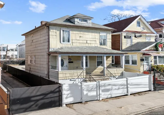 Photo 1 of Single family home for sale at 831 E 224th Street, New York, NY 10466 | MLS# 1023088 | Listing updated on 2026-08-03