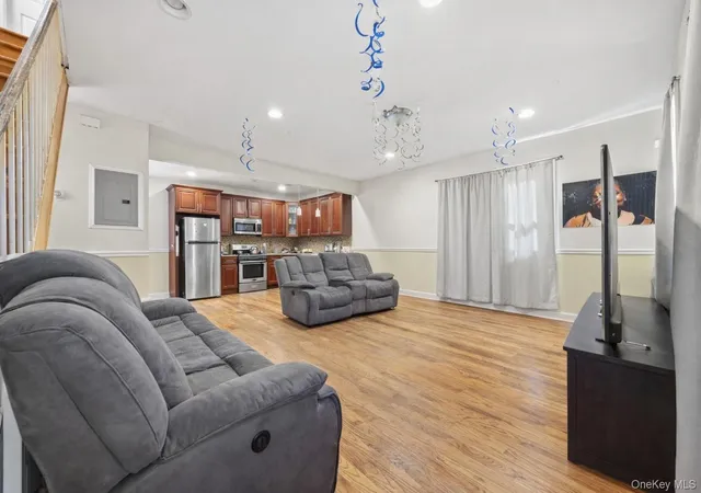Photo 3 of Single family home for sale at 831 E 224th Street, New York, NY 10466 | MLS# 1023088 | Listing updated on 2026-08-03