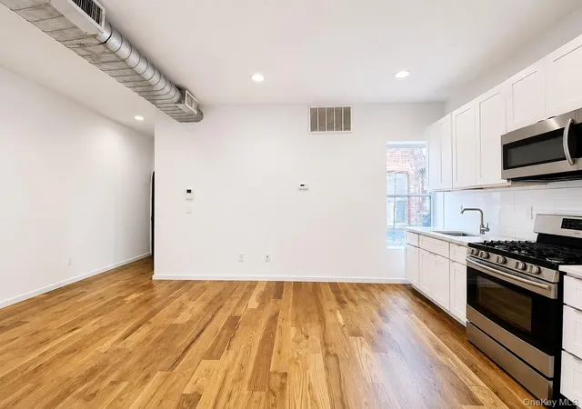 2nd image of 85 Rockaway Ave, Brooklyn, NY 11233 | MLS# 1023103