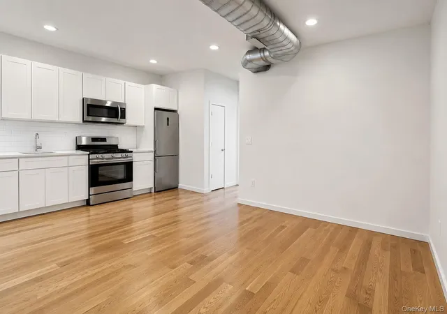 4th image of 85 Rockaway Ave, Brooklyn, NY 11233 | MLS# 1023103