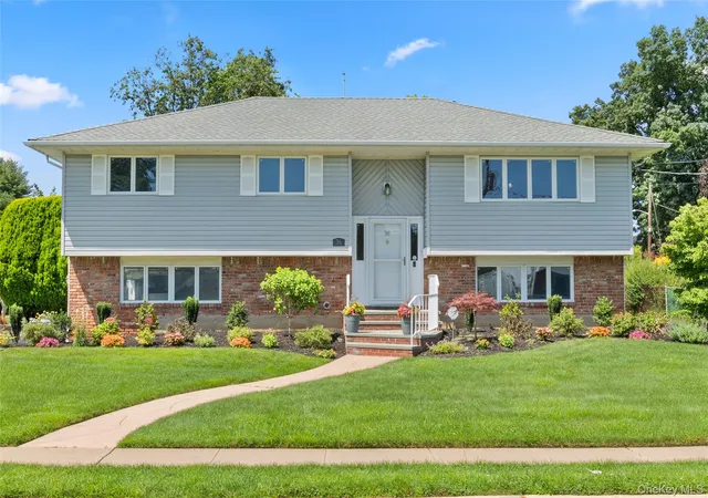 1st image of 36 Fairway Dr, Oyster Bay, NY 11804 | MLS# 1023108