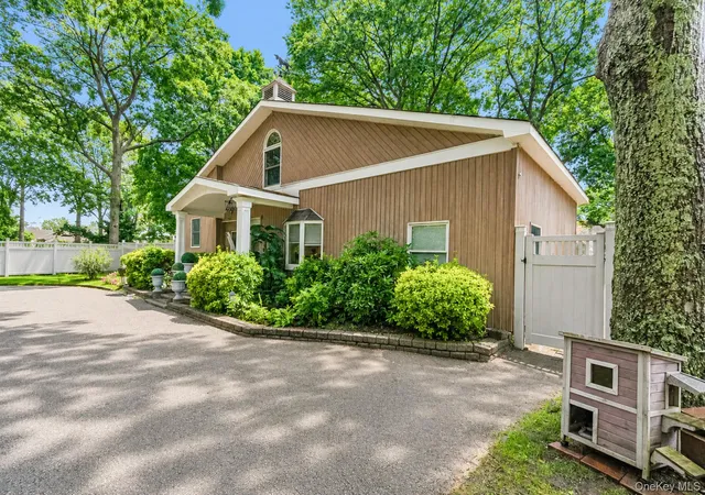 2nd image of 208 Avenue C, Brookhaven, NY 11779 | MLS# 1023125