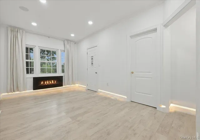 3rd image of 89 W 4Th St, Islip, NY 11779 | MLS# 1023126