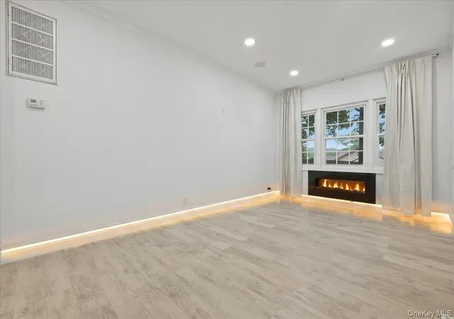 5th image of 89 W 4Th St, Islip, NY 11779 | MLS# 1023126