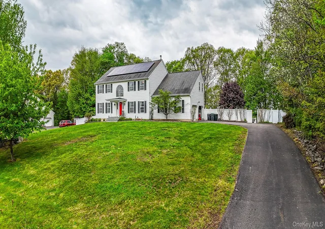 Homes for sale in Newburgh (town), NY | 10 Marino Dr, Newburgh (town), NY 12589 | MLS# 1023129