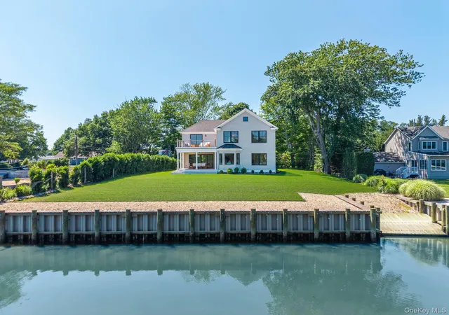 Photo 1 of Single family home for sale at 195 Williamsburg Dr, Southold, NY 11971 | MLS# 1023134 | Listing updated on 2026-08-29