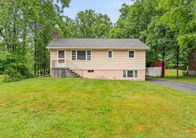 Homes for sale in Fishkill, NY | 72 South Ter, Fishkill, NY 12524 | MLS# 1023142