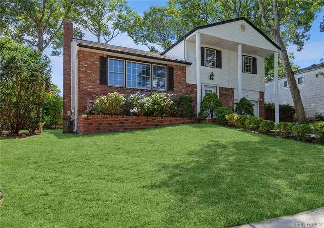 2nd image of 18 Linden St, Brookhaven, NY 11784 | MLS# 1023144