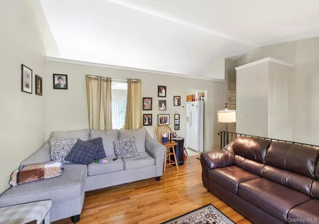 4th image of 3 Stanford Ct, Montgomery, NY 12586 | MLS# 1023145