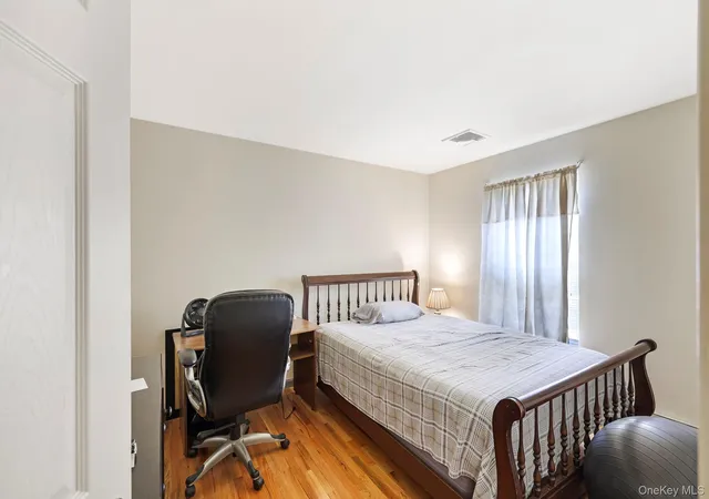 5th image of 3 Stanford Ct, Montgomery, NY 12586 | MLS# 1023145