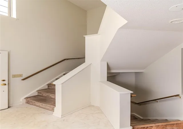 Listing Photo 5 - Condo for sale in building located at 255 Crestwood Ct, Fishkill, NY 12524