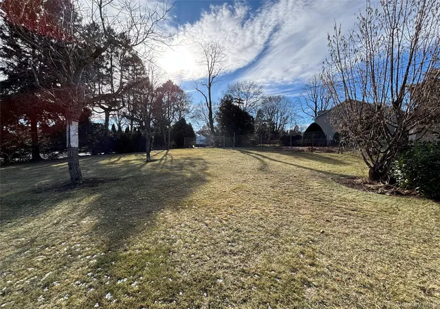 28th image of 71 Willits Rd, Glen Cove, NY 11542 | MLS# 1023160