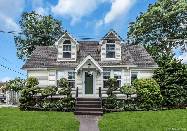 1st image of 23 Emily Dr, Islip, NY 11779 | MLS# 1023161