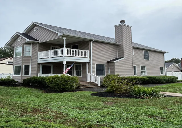 Photo 1 of Single family home for sale at 38 Hallock Ave, Smithtown, NY 11787 | MLS# 1023162 | Listing updated on 2026-08-23