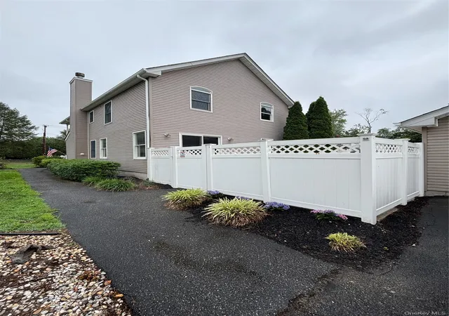 Photo 3 of Single family home for sale at 38 Hallock Ave, Smithtown, NY 11787 | MLS# 1023162 | Listing updated on 2026-08-23