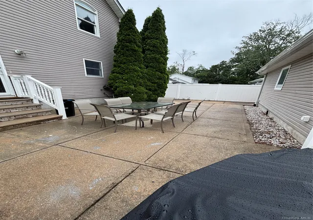 Photo 4 of Single family home for sale at 38 Hallock Ave, Smithtown, NY 11787 | MLS# 1023162 | Listing updated on 2026-08-23