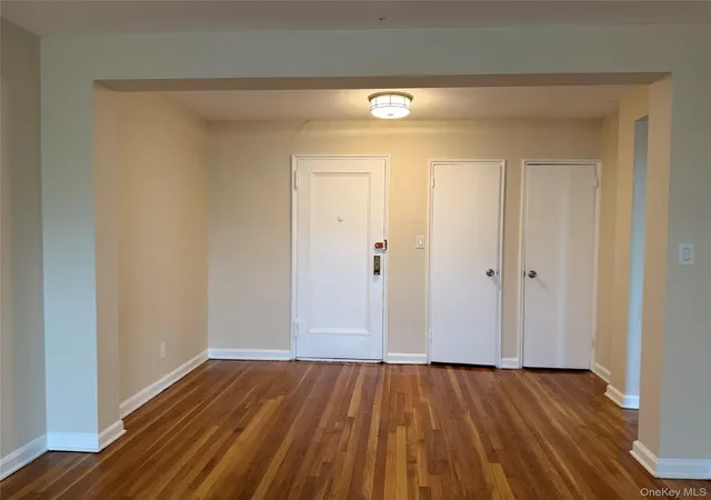 Homes for sale in Hempstead, NY | 32 Cathedral Ave #6B, Hempstead, NY 11550 | MLS# 1023164