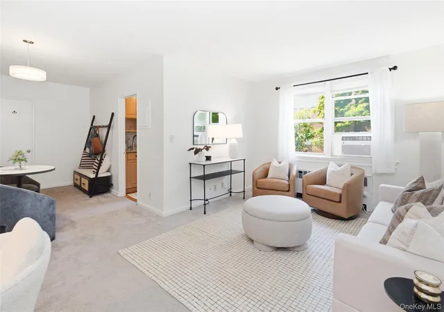 Homes for sale in White Plains, NY | 11 Bryant Crescent #1J, White Plains, NY 10605 | MLS# 1023177