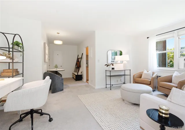Homes for sale in White Plains, NY | 11 Bryant Crescent #1J, White Plains, NY 10605 | MLS# 1023177