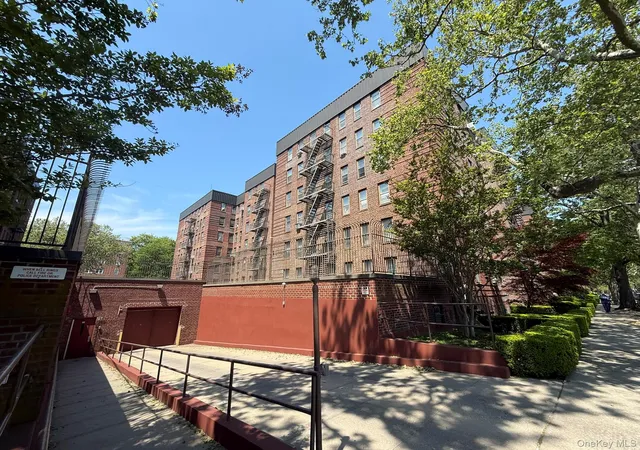 Homes for sale in New York, NY | 2232 Brigham Street, New York, NY 11229 | Houzeo