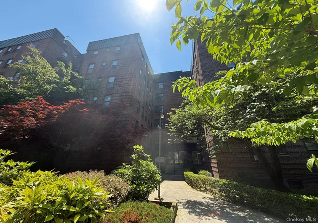Homes for sale in New York, NY | 2232 Brigham St #3H, New York, NY 11229 | MLS# 1023184