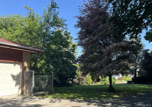 7th image of 1 11 147, Whitestone, NY 11357 | MLS# 1023186