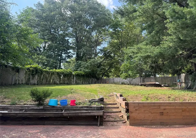 19th image of 59 Bushwick St, Huntington, NY 11747 | MLS# 1023194