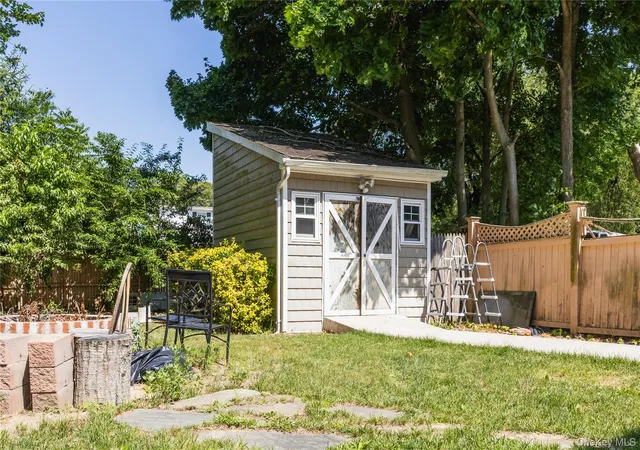 4th image of 5 2Nd St, Brookhaven, NY 11727 | MLS# 1023215