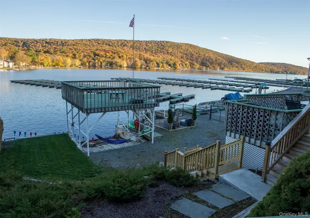 Homes for sale in Warwick (town), NY | 636 Jersey Ave, Warwick (town), NY 10925 | MLS# 1023223