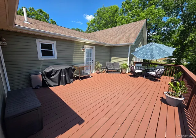 Photo 3 of Sale Pending at 326 Bullville Rd, Montgomery, NY 12549 | MLS# 1023226 | Listing updated on 2026-09-13