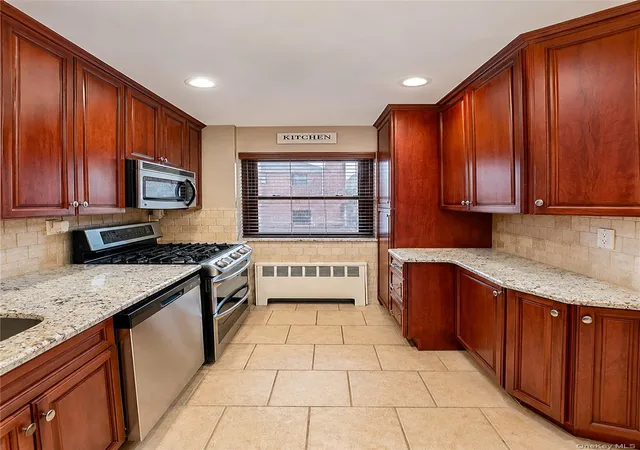 Homes for sale in New York, NY | 155-29 81St St #1, New York, NY 11414 | MLS# 1023227
