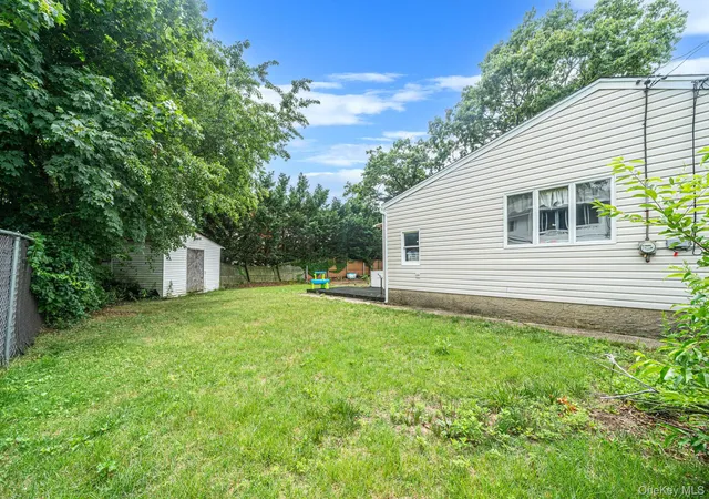 Homes for sale in West Babylon, NY | 1231 10th St, West Babylon, NY 11704 | MLS# 1023231