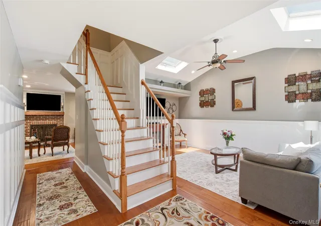 Photo 4 of Sale Pending at 18 Executive Dr, Hauppauge, NY 11788 | MLS# 1023245 | Listing updated on 2026-08-13