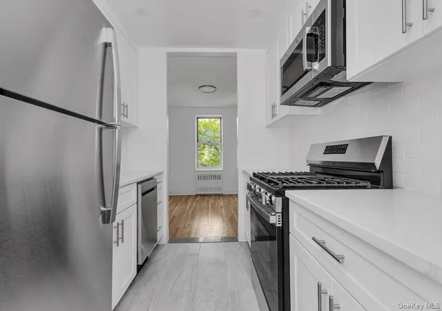 Homes for sale in Yonkers, NY | 42 Pine Street 42 Pine Street #6N, Yonkers, NY 10701 | MLS# 1023248