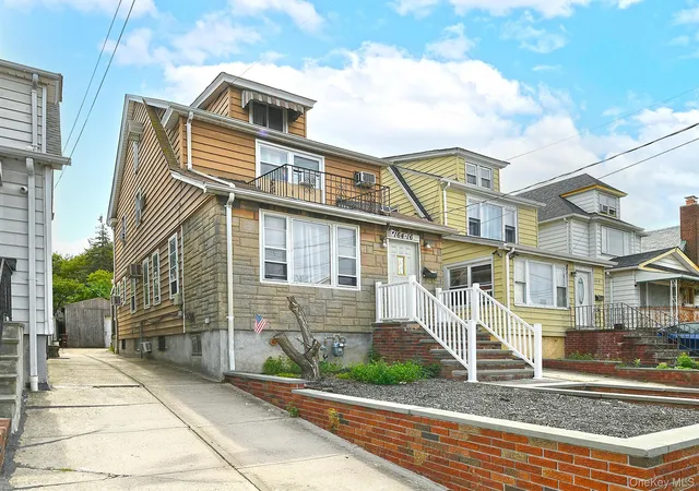 2nd image of 164 16 Goethals Ave, Jamaica, NY 11432 | MLS# 1023251