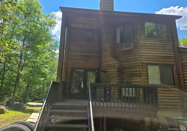 Homes for sale in Fallsburg, NY | 51 Edelweiss Dr, Fallsburg, NY 12789 | MLS# 1023252