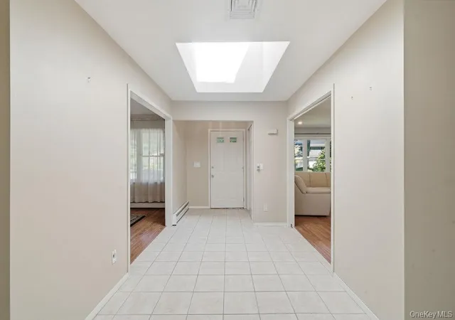 Photo 5 of Sale Pending at 20 Oak Tree Dr, Smithtown, NY 11787 | MLS# 1023260 | Listing updated on 2026-08-25