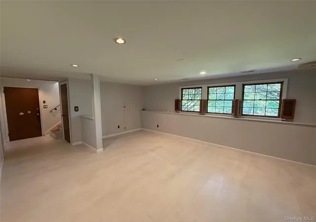 Photo 3 of Single family home for sale at 58 Quakerbridge Rd, Ossining, NY 10562 | MLS# 1023270 | Listing updated on 2026-09-15