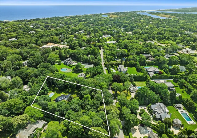 1st image of 17 Baiting Hollow Rd, East Hampton, NY 11937 | MLS# 1023293