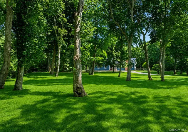 4th image of 17 Baiting Hollow Rd, East Hampton, NY 11937 | MLS# 1023293