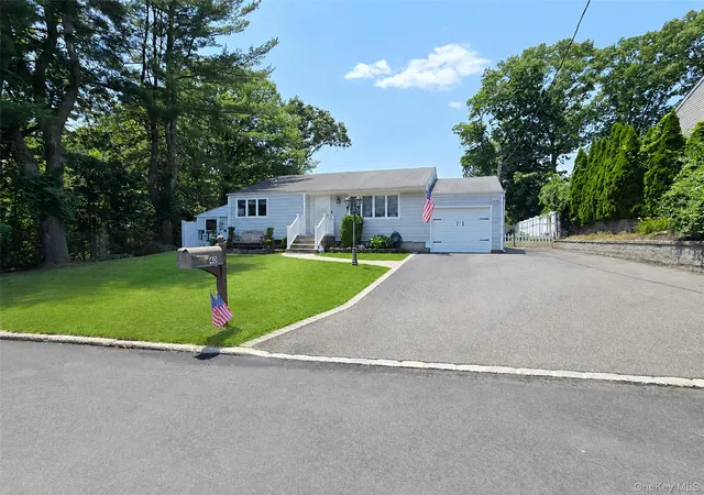 Homes for sale in Brookhaven, NY | 40 Sarah Dr, Brookhaven, NY 11755 | MLS# 1023300